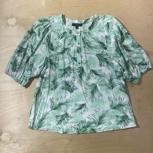 Fred David White and Green Leaf Print Blouse Medium (QQ)